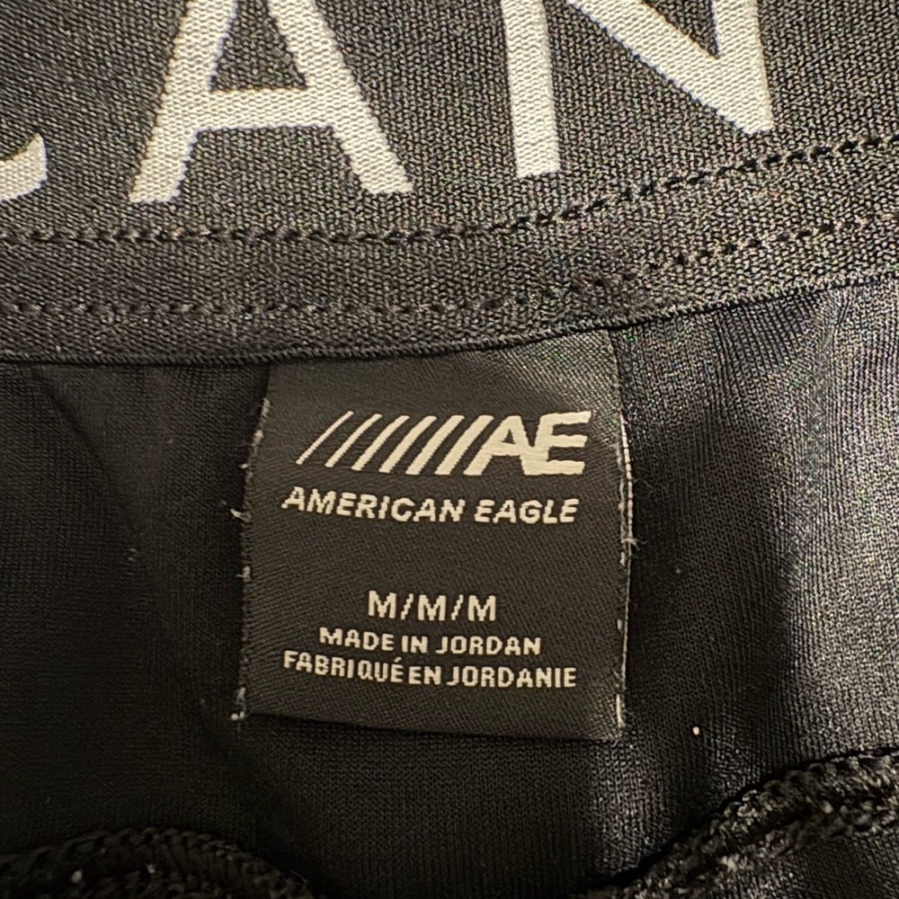 American Eagle Men Size Shorts - Picture 3 of 10